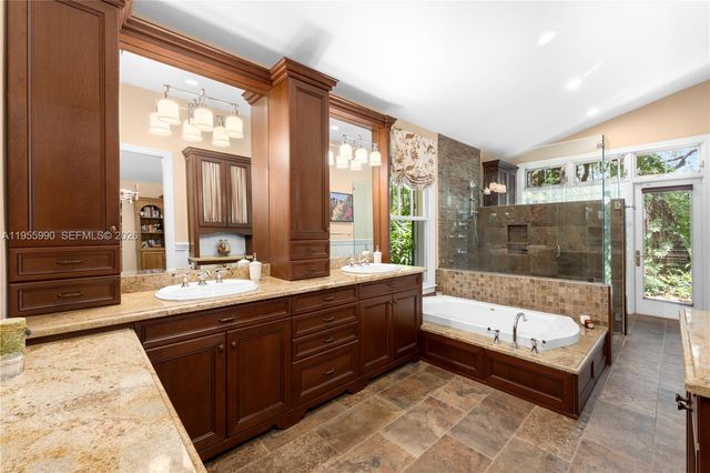 7400 SW 47th Ct, Miami, FL 33143