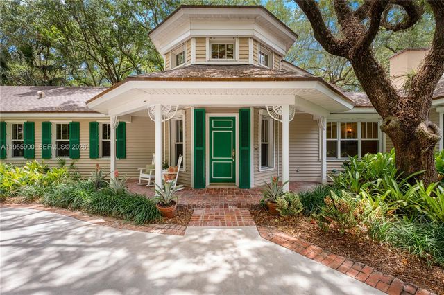 7400 SW 47th Ct, Miami, FL 33143