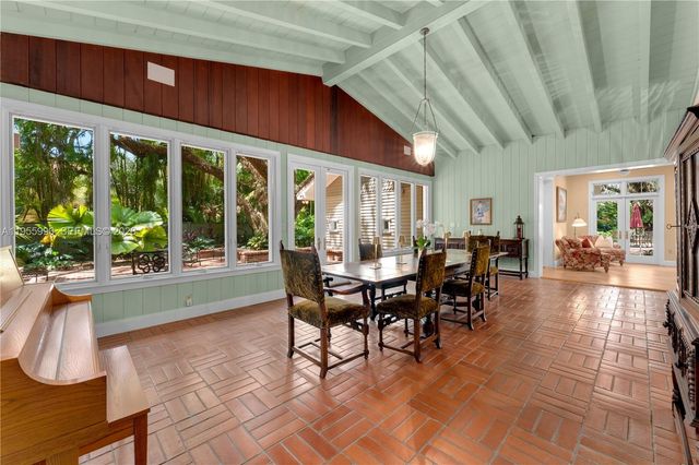 7400 SW 47th Ct, Miami, FL 33143