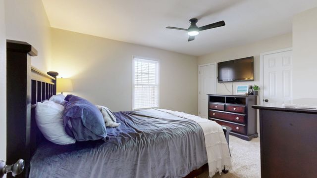 1075 Heatherwood Rd, Pleasant View, TN 37146