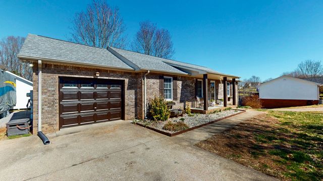 1075 Heatherwood Rd, Pleasant View, TN 37146