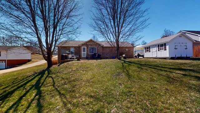 1075 Heatherwood Rd, Pleasant View, TN 37146