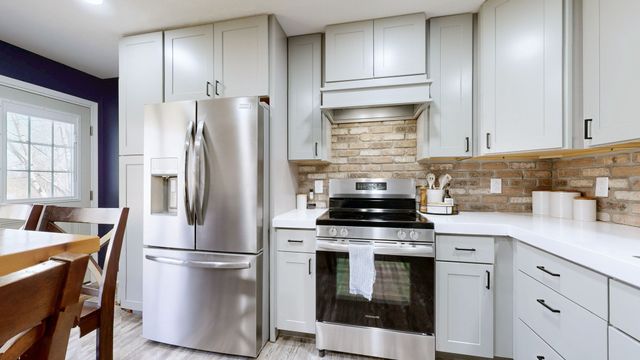 1075 Heatherwood Rd, Pleasant View, TN 37146