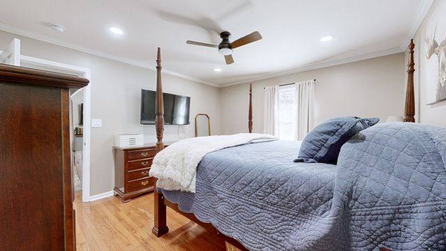 1075 Heatherwood Rd, Pleasant View, TN 37146