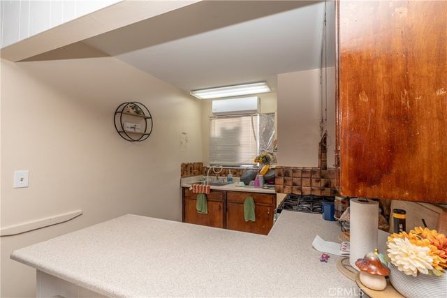 16464 Desert Knoll Drive, Victorville, CA 92395