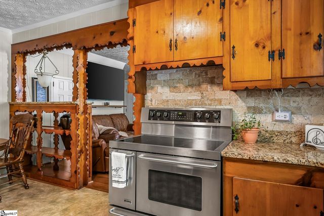 22 Hammett Street, Piedmont, SC 29673