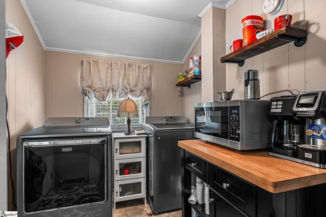 22 Hammett Street, Piedmont, SC 29673