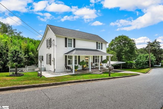 22 Hammett Street, Piedmont, SC 29673
