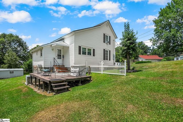 22 Hammett Street, Piedmont, SC 29673