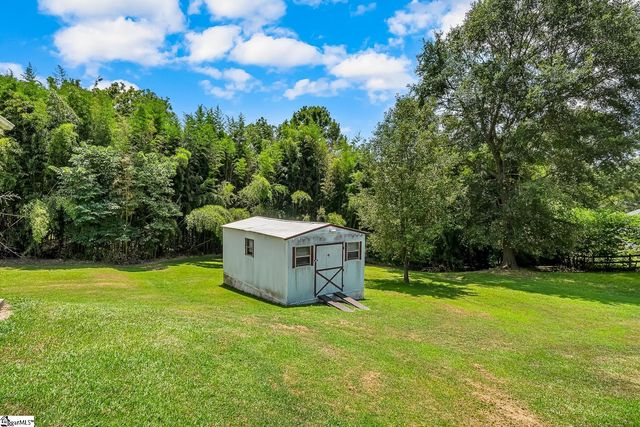 22 Hammett Street, Piedmont, SC 29673