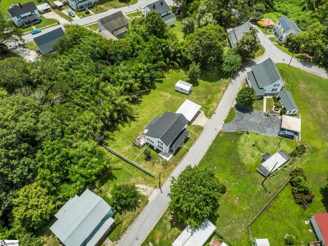 22 Hammett Street, Piedmont, SC 29673