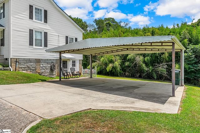 22 Hammett Street, Piedmont, SC 29673