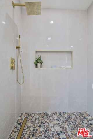 4328 Brighton Avenue, Los Angeles, CA 90062