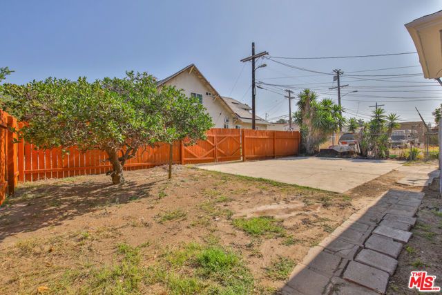 4328 Brighton Avenue, Los Angeles, CA 90062