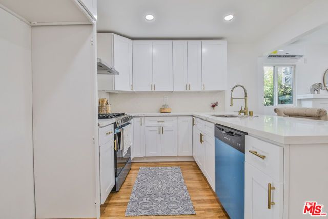 4328 Brighton Avenue, Los Angeles, CA 90062