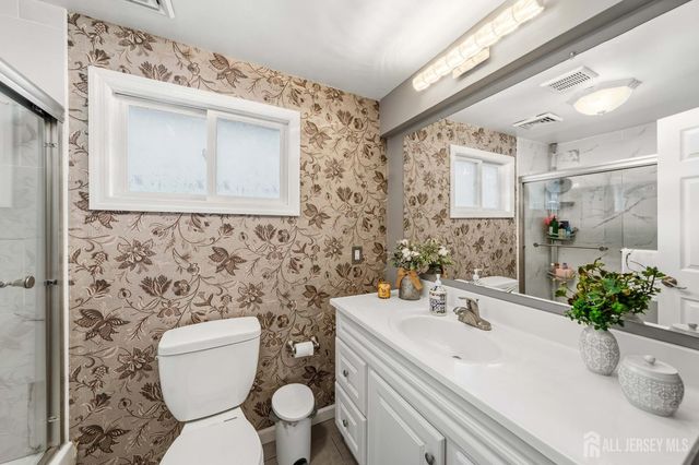 284 Shoreland Circle, Old Bridge, NJ 08879