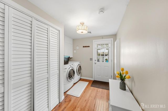 284 Shoreland Circle, Old Bridge, NJ 08879