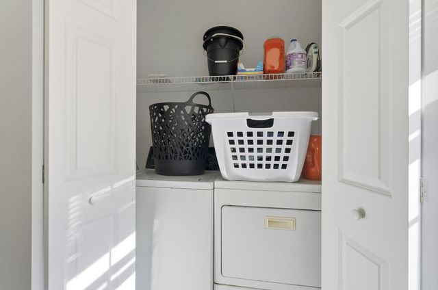 24 Scott Drive, Merrimack, NH 03054