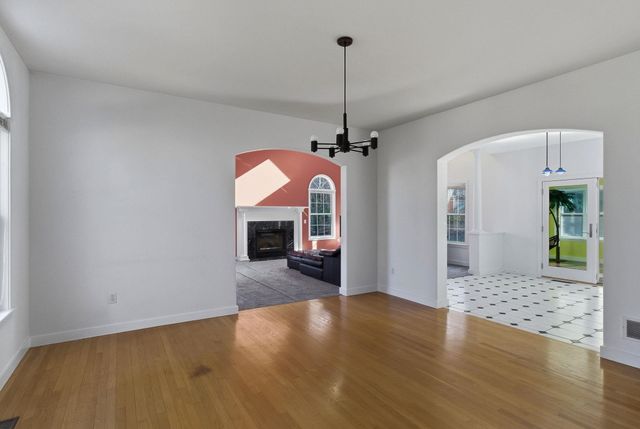 24 Scott Drive, Merrimack, NH 03054