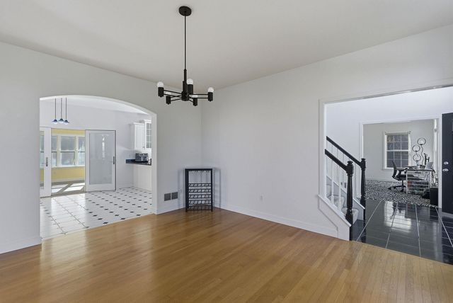 24 Scott Drive, Merrimack, NH 03054