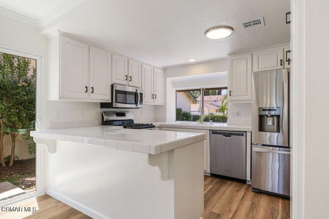 5842 Cape Horn Drive, Agoura Hills, CA 91301