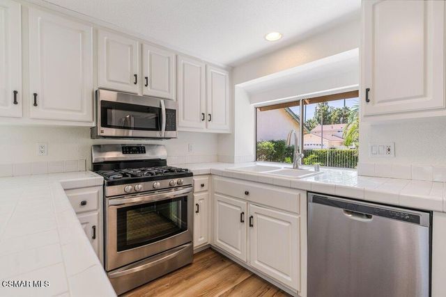 5842 Cape Horn Drive, Agoura Hills, CA 91301