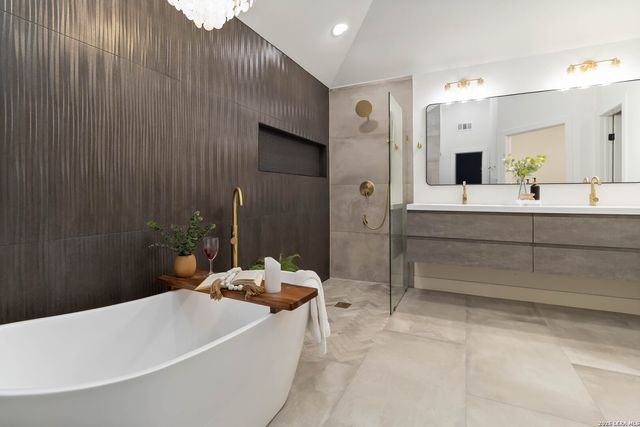 15606 Powder River, San Antonio, TX 78232