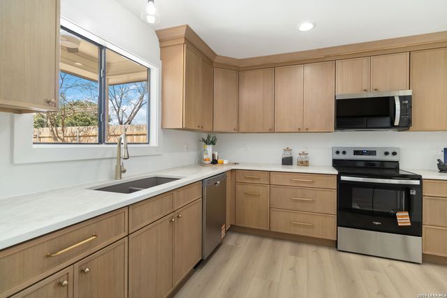 15606 Powder River, San Antonio, TX 78232