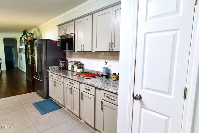 5612 Baggett Lane, Hope Mills, NC 28348