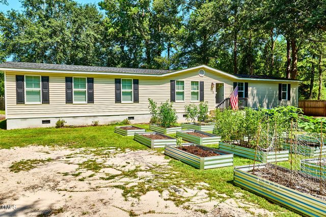 5612 Baggett Lane, Hope Mills, NC 28348