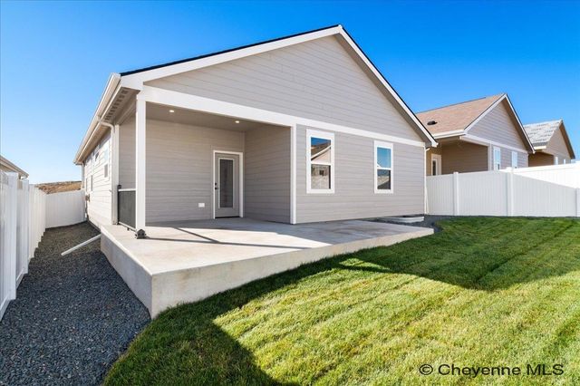 4005 SADDLEBACK LN, Cheyenne, WY 82001