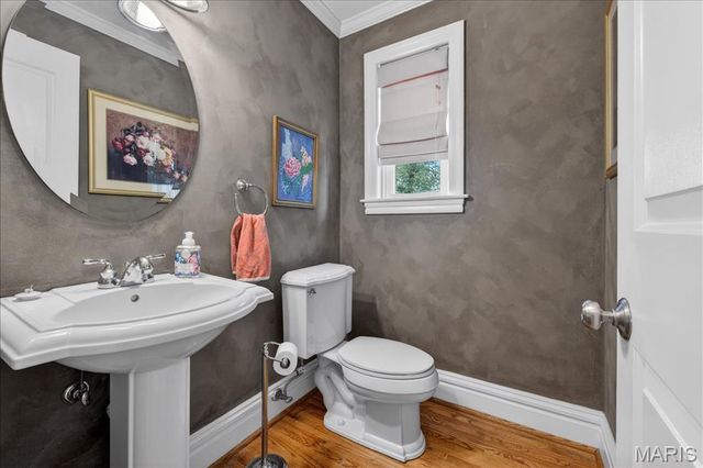 108 N Old Orchard Avenue, Webster Groves, MO 63119