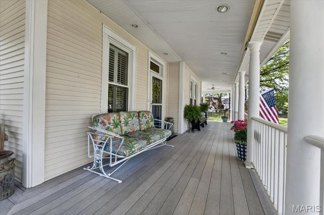 108 N Old Orchard Avenue, Webster Groves, MO 63119