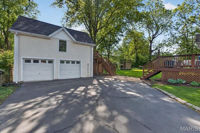 108 N Old Orchard Avenue, Webster Groves, MO 63119