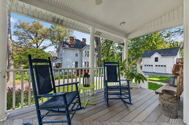 108 N Old Orchard Avenue, Webster Groves, MO 63119