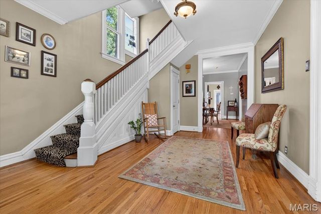 108 N Old Orchard Avenue, Webster Groves, MO 63119