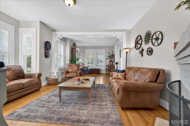 108 N Old Orchard Avenue, Webster Groves, MO 63119