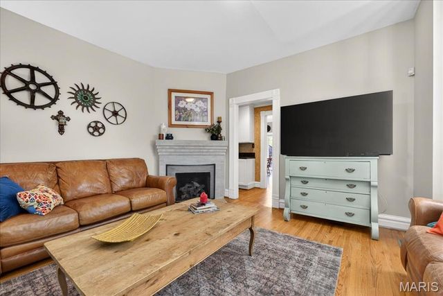 108 N Old Orchard Avenue, Webster Groves, MO 63119