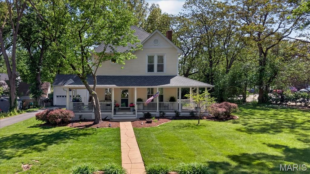 108 N Old Orchard Avenue, Webster Groves, MO 63119