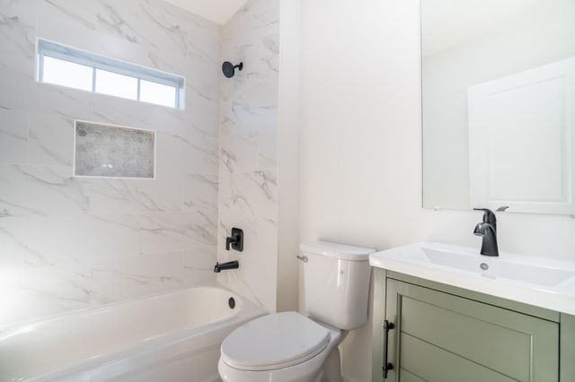 1310 E 34th Street, Houston, TX 77022