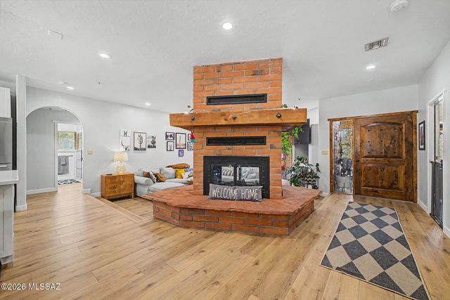 10909 N Sandra Road, Tucson, AZ 85742