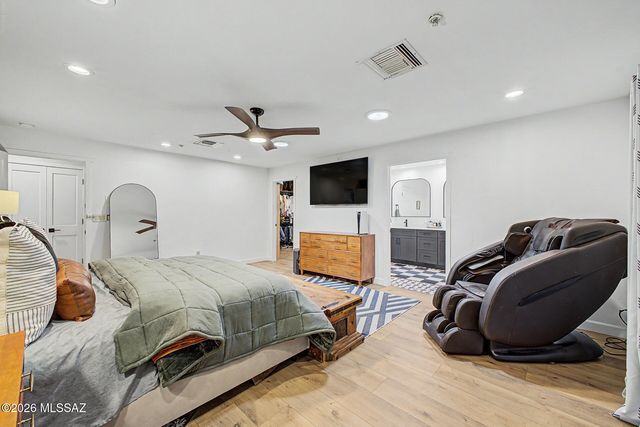 10909 N Sandra Road, Tucson, AZ 85742