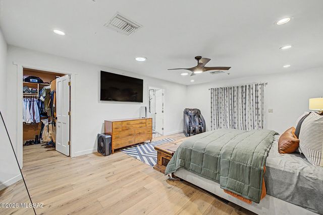 10909 N Sandra Road, Tucson, AZ 85742