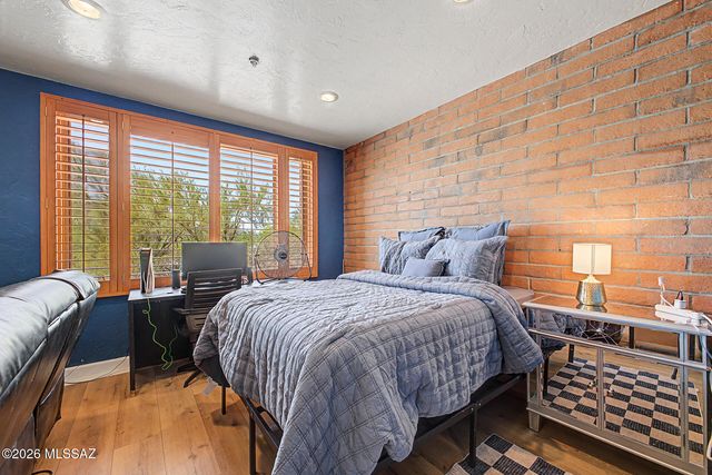 10909 N Sandra Road, Tucson, AZ 85742