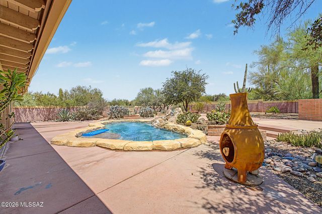 10909 N Sandra Road, Tucson, AZ 85742