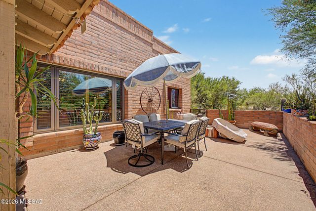 10909 N Sandra Road, Tucson, AZ 85742