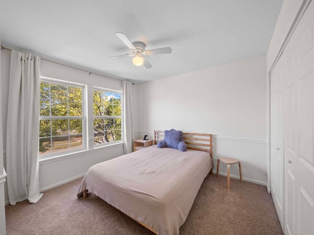 2521 WATERFORD Lane, Lake In The Hills, IL 60156