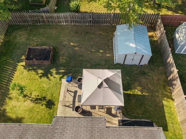 2521 WATERFORD Lane, Lake In The Hills, IL 60156