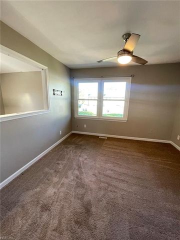 110 Kingsbridge LN, Yorktown, VA 23692