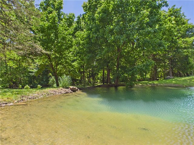 1755 NC 3400, Marble Falls, AR 72648